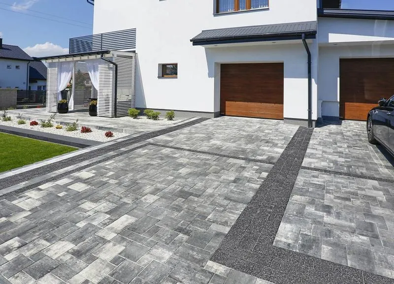 Jak efektywnie oddzielić trawnik kostką i stworzyć wyjątkowy krajobraz na swojej działce