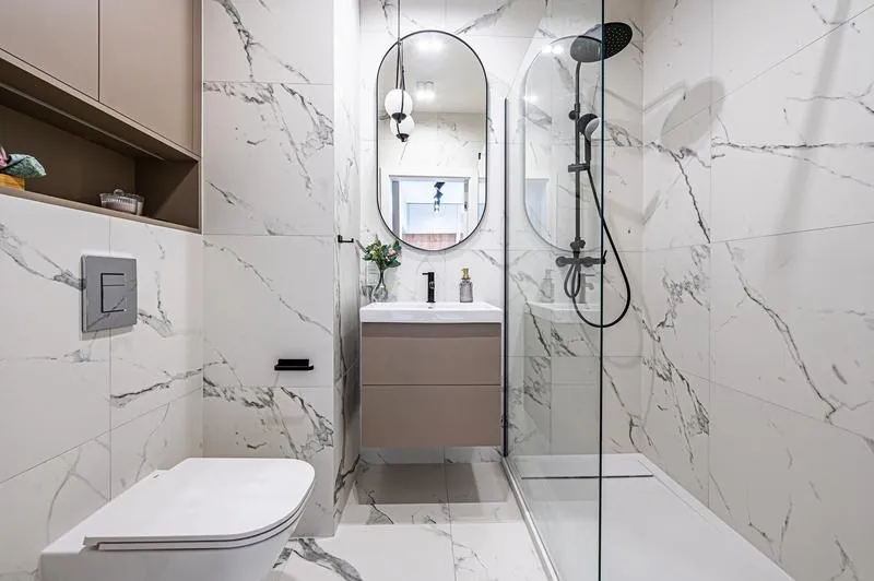 Jak komfortowo się umyć w trakcie remontu łazienki?