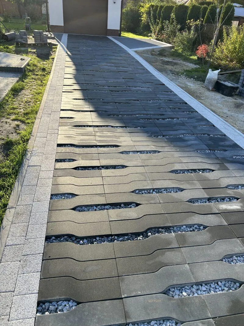 Efektywne obrzeża trawnika