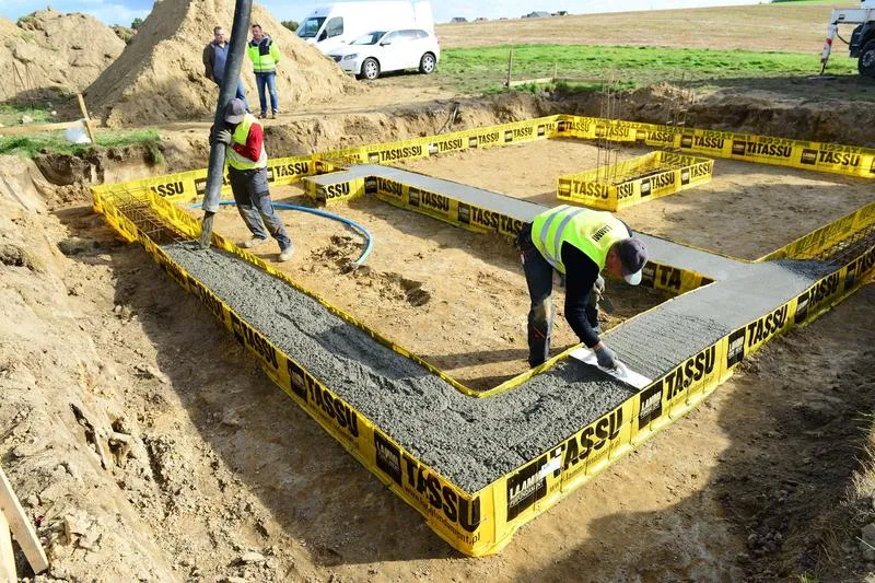 Porównanie kosztów deskowania w regionach Polski